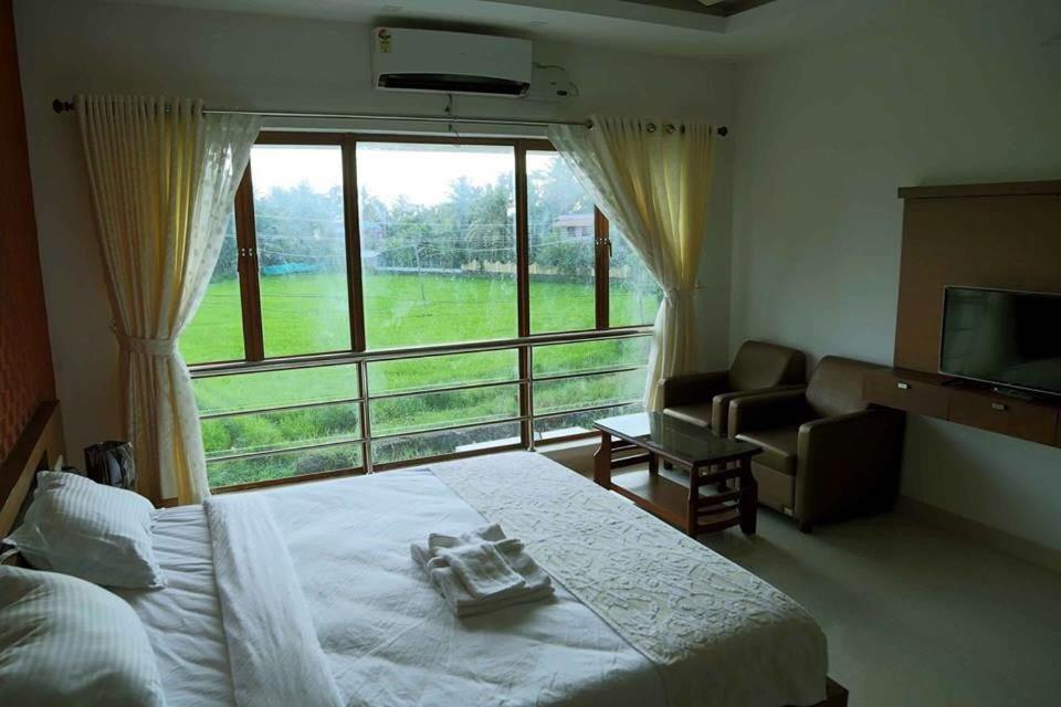 Captains Cabin Backwater Resort Alappuzha Exterior photo