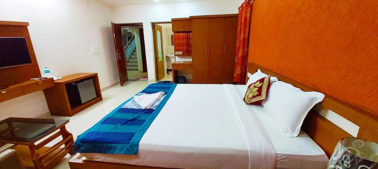 Captains Cabin Backwater Resort Alappuzha Exterior photo